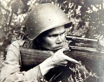 Как советский снайпер нашёл уничтожил неуловимого вражеского снайпера, которого не брали даже минометы